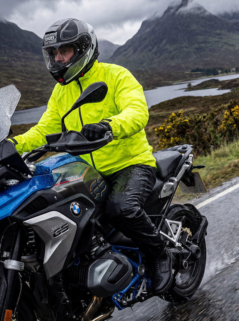 Held Hydro waterproofs lifestyle 1